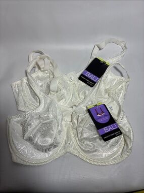 Set of 2 Bali White Lace Underwire Full Coverage Bra